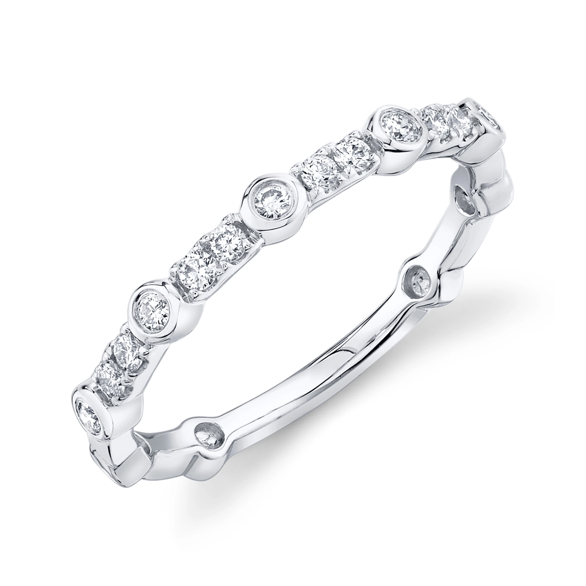 14K White Gold Diamond Fancy Band